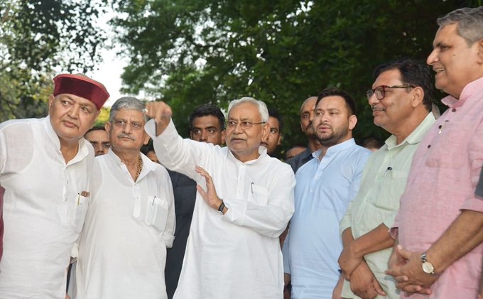 Bihar: Nitish Kumar to form new Govt with Tejashvi Yadav tomorrow