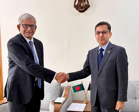 India’s High Commissioner to Bangladesh, Pranay Verma, met Bangladesh Rural Development and Cooperatives Minister Mirza Fakhrul Islam Alamgir